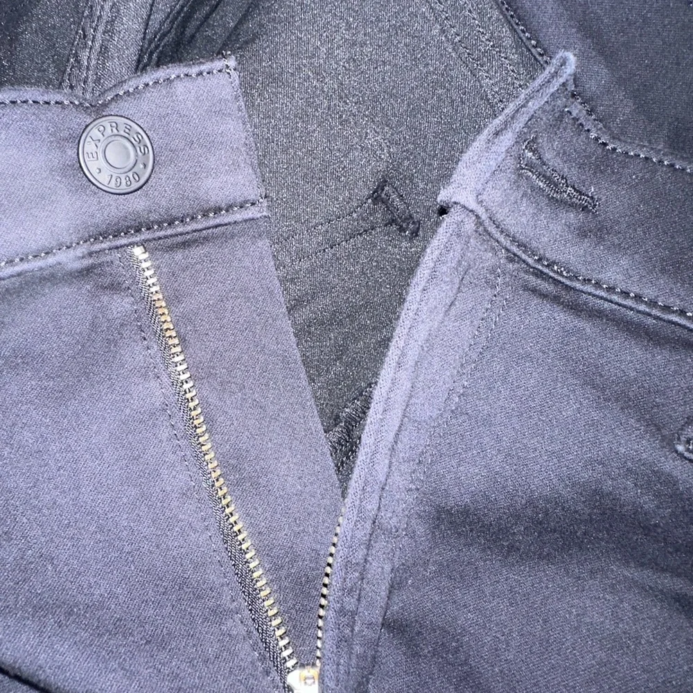 Express - Picture 4 of 7